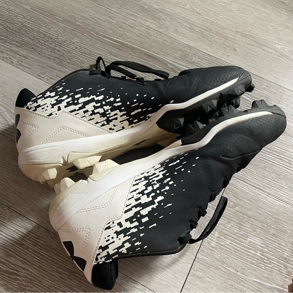 Under Armour Men’s Baseball Softball Cleats Athletic Sports Shoes Size 13 - Picture 5 of 7